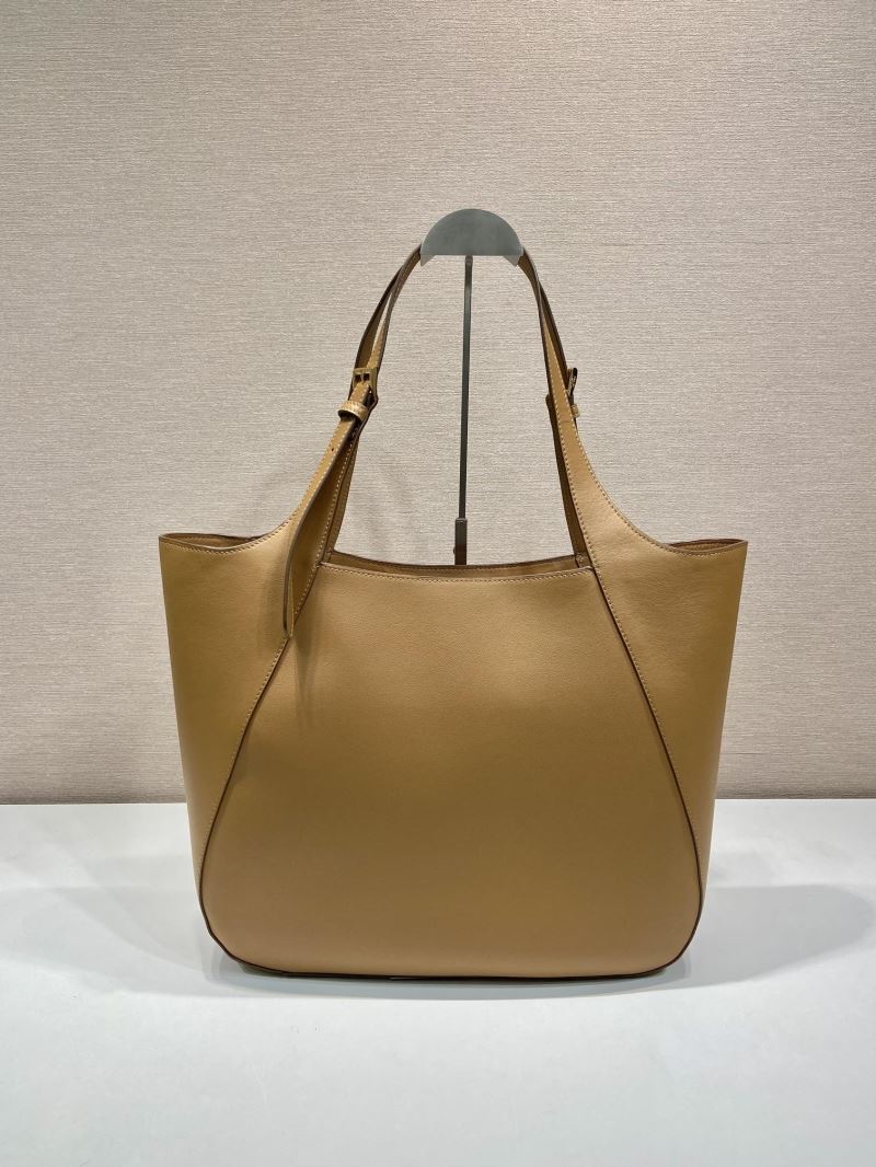 Pra*a tote bags